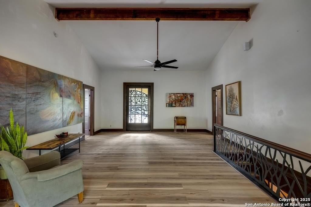 18111 Lakeshore Drive - Photo 6 of 32