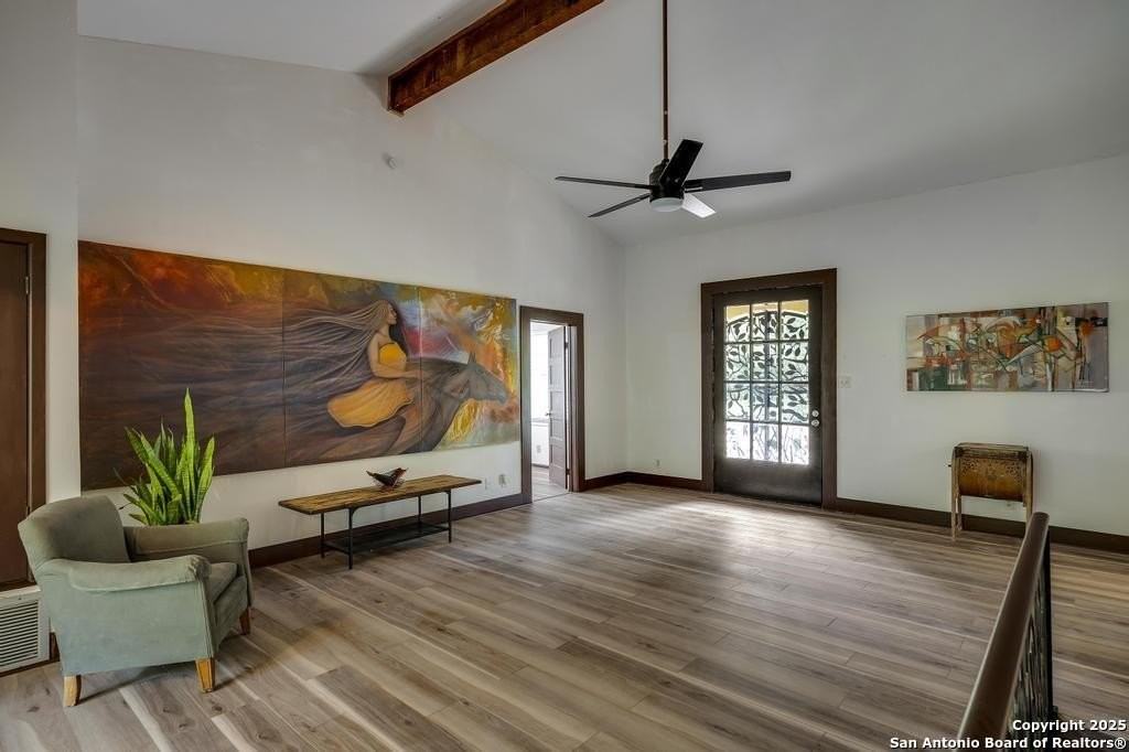 18111 Lakeshore Drive - Photo 7 of 32