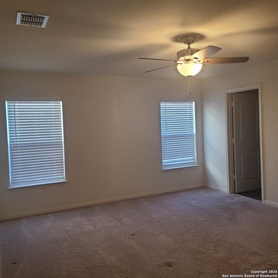 3919 Turtle Crk - Photo 6 of 21