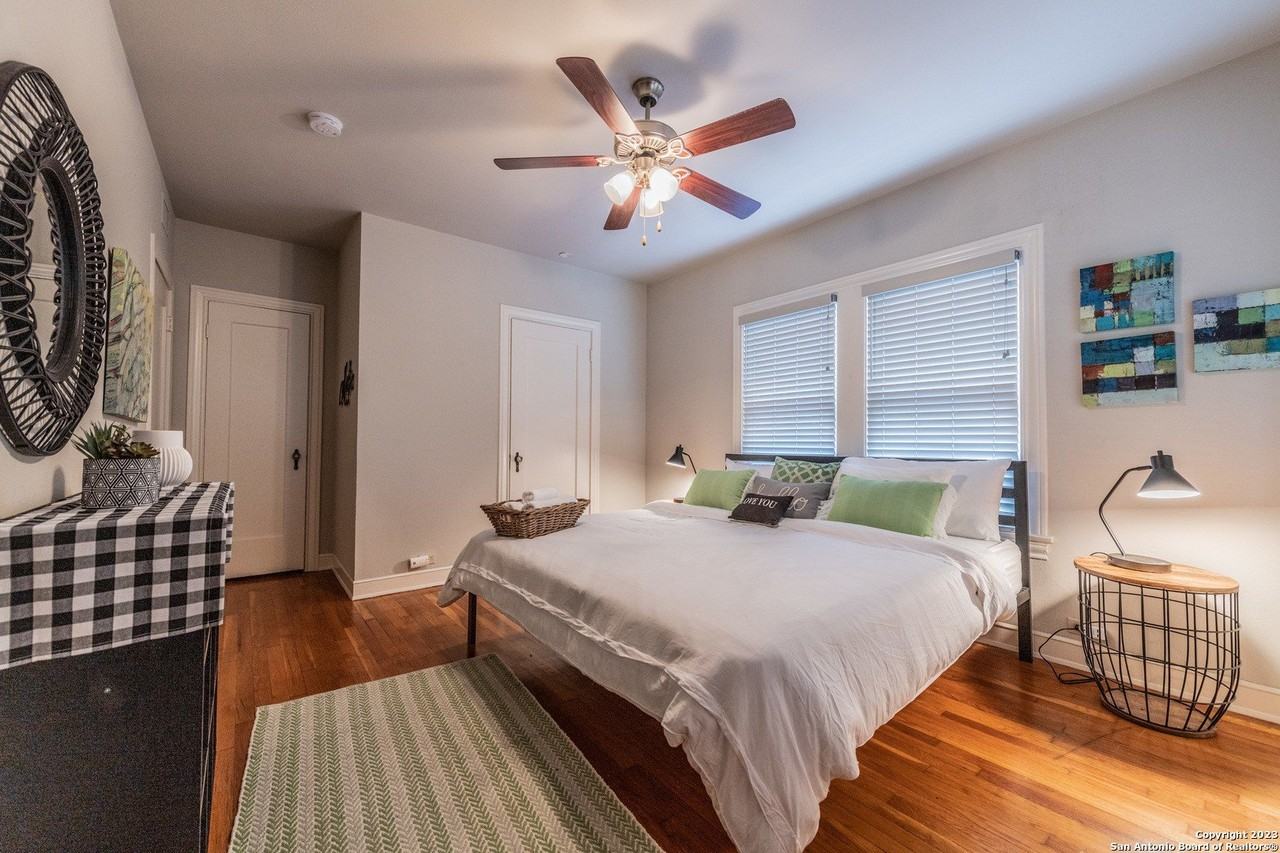 111 West Norwood Court #3 - Photo 4 of 31