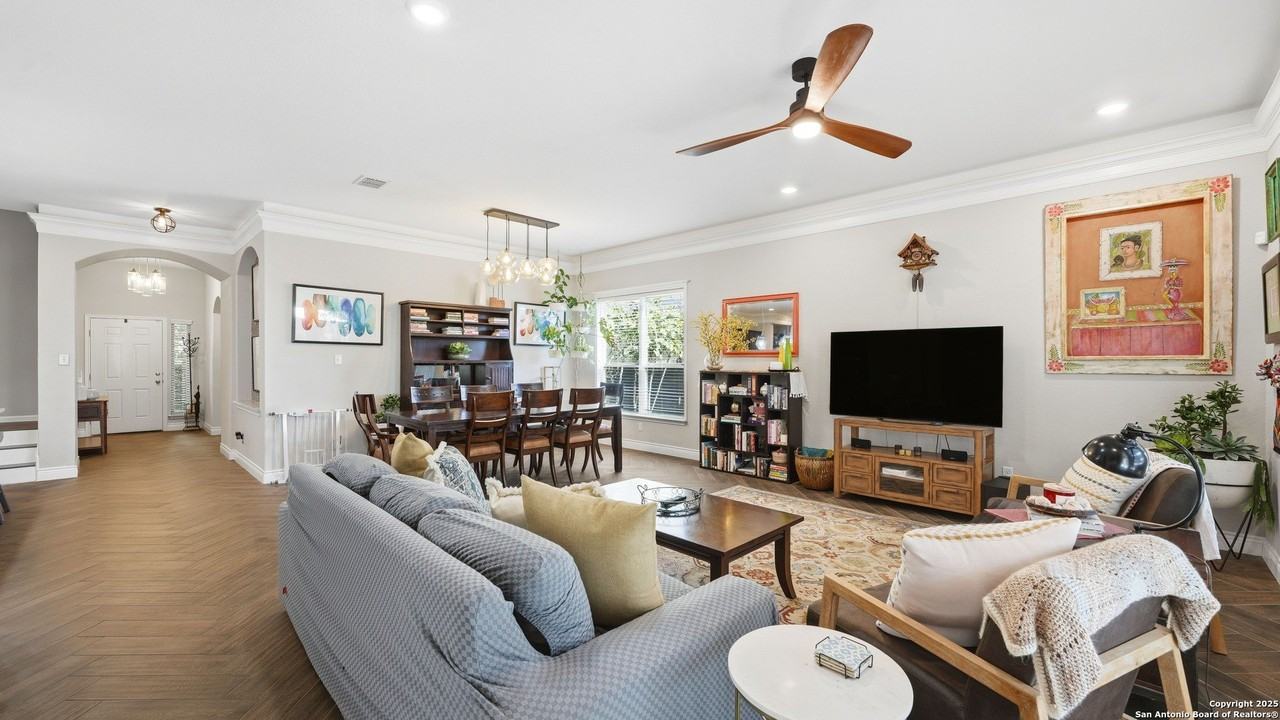 743 Cirrus Cyn - Photo 5 of 50