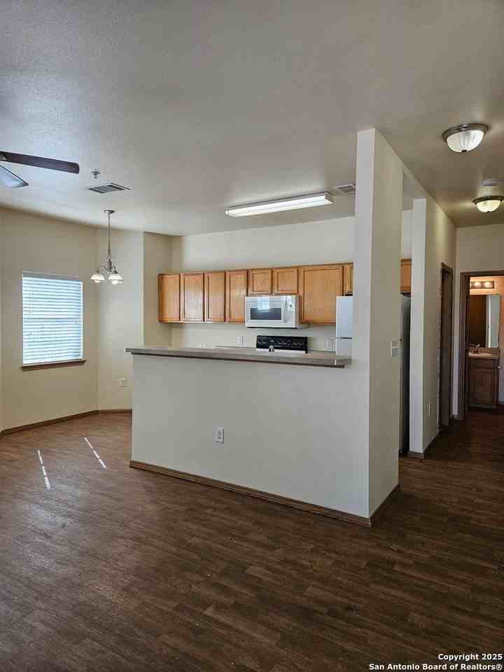 1000 Diamond Drive #1301 - Photo 5 of 17