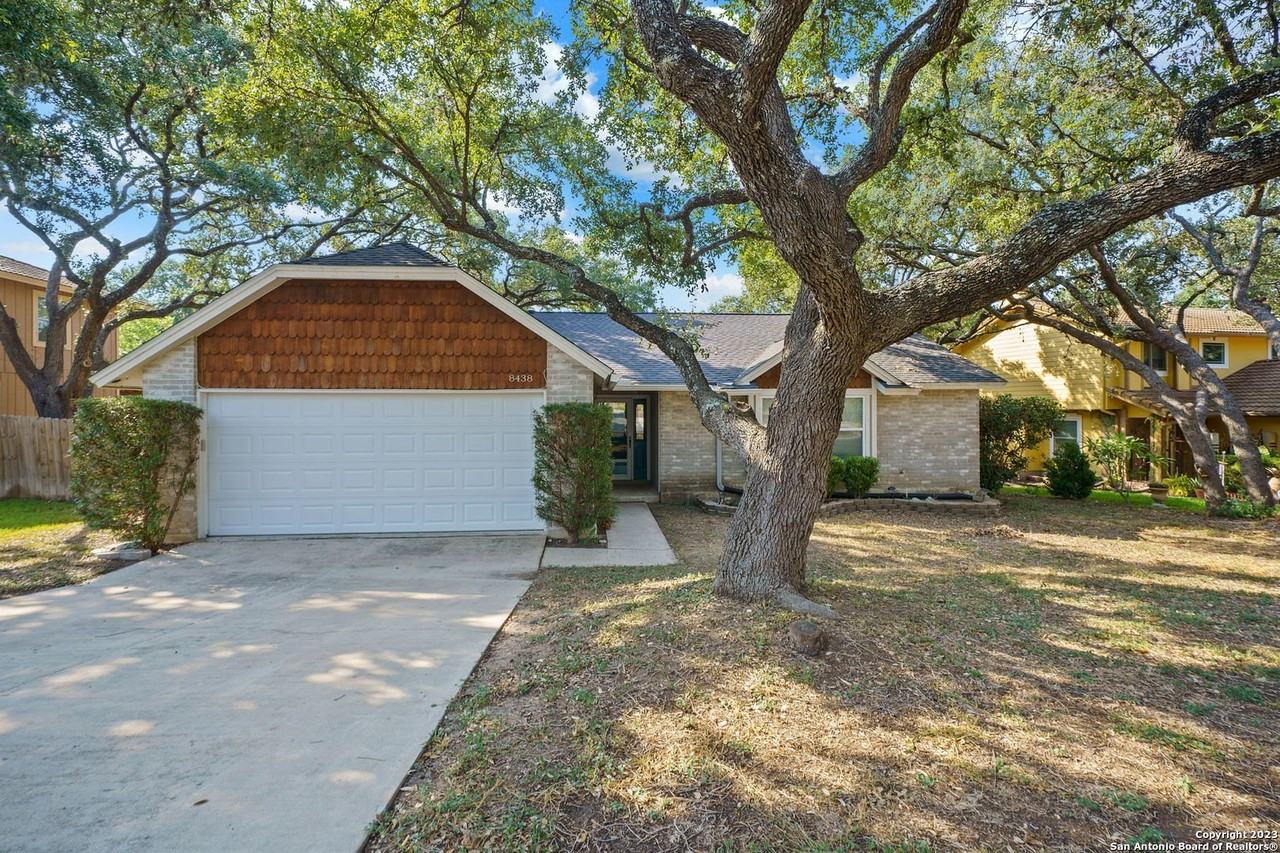 8438 Timber Ldg - Photo 3 of 31