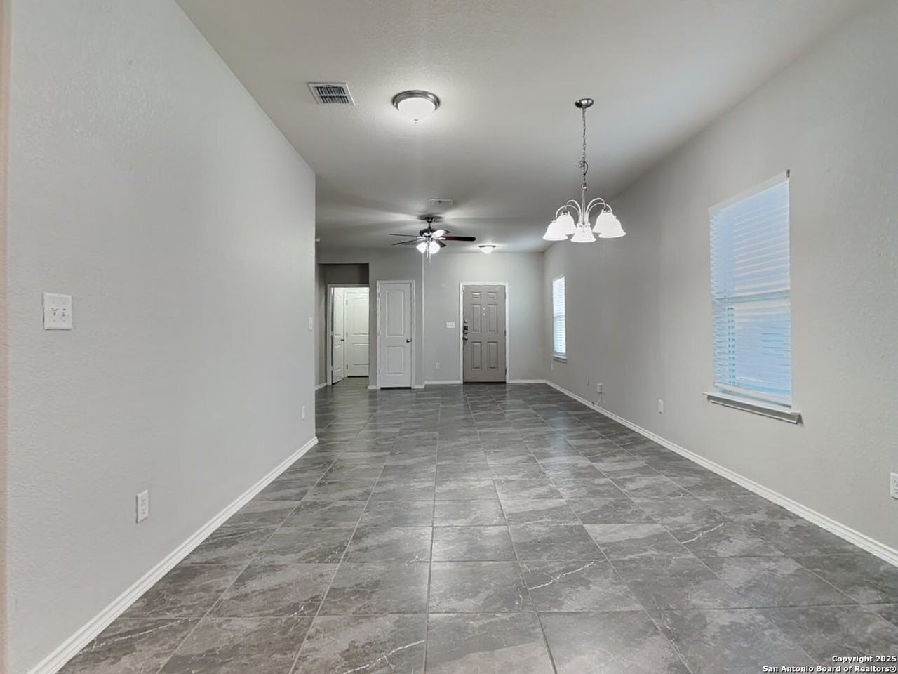 125 Buttercup Bnd - Photo 3 of 16