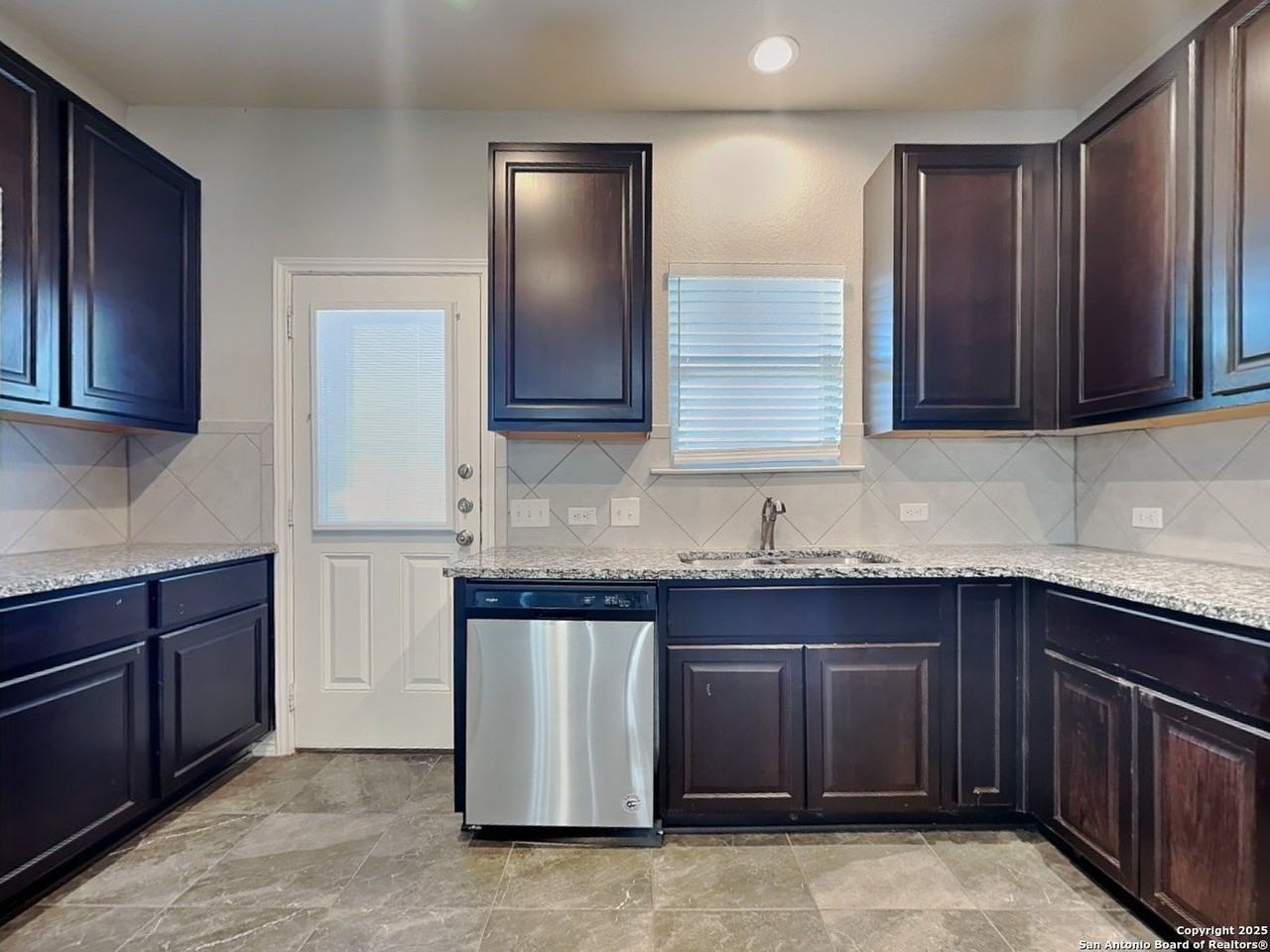 125 Buttercup Bnd - Photo 6 of 16