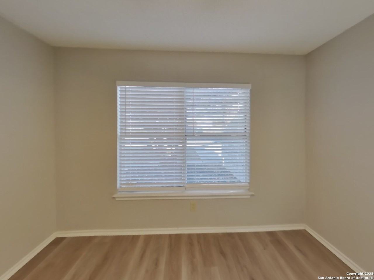 8230 Longhorn Ridge Dr - Photo 3 of 18