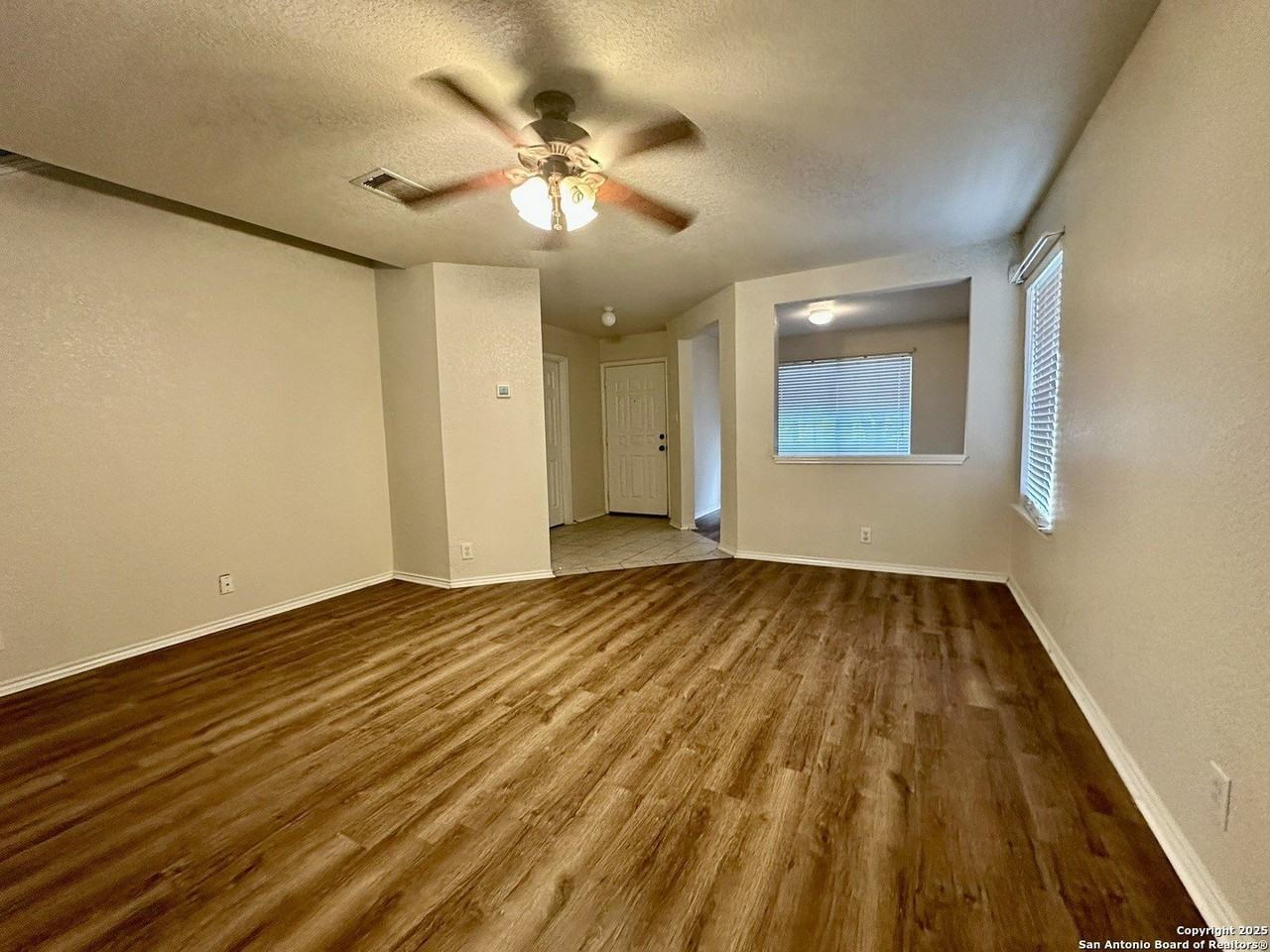 107 Cindy Lou Drive - Photo 3 of 19