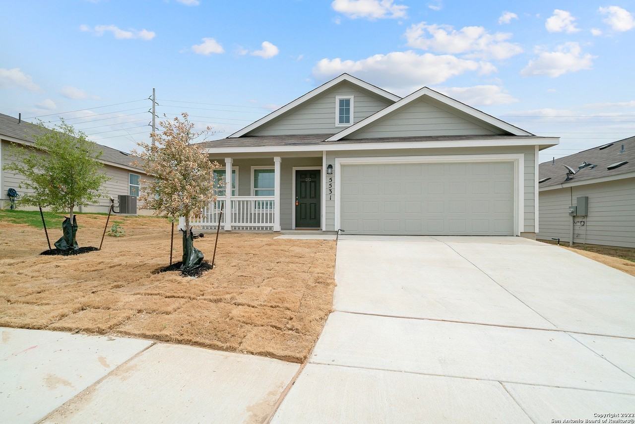 5531 Elm Valley Dr - Photo 3 of 31