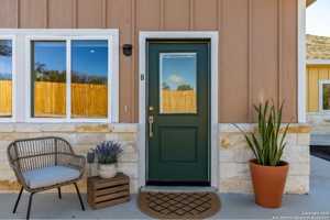 featured image of 705 Fifth Street #B