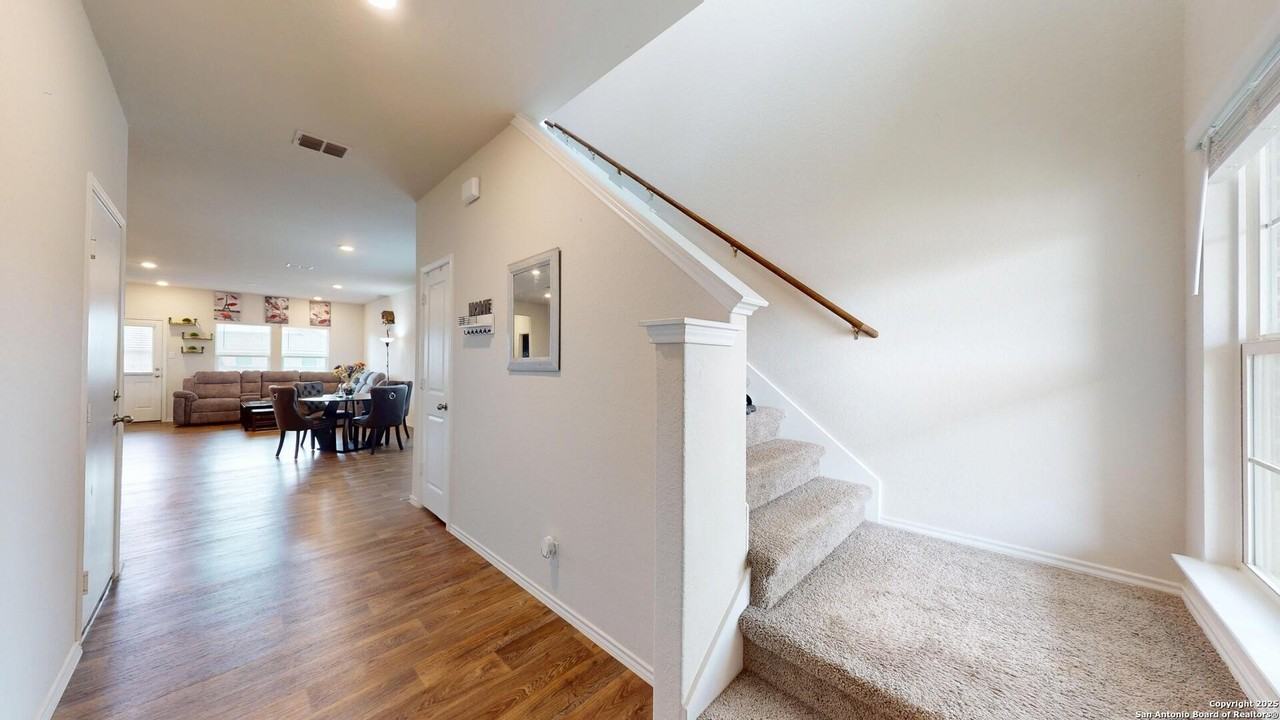 4021 Lilac Path - Photo 3 of 49