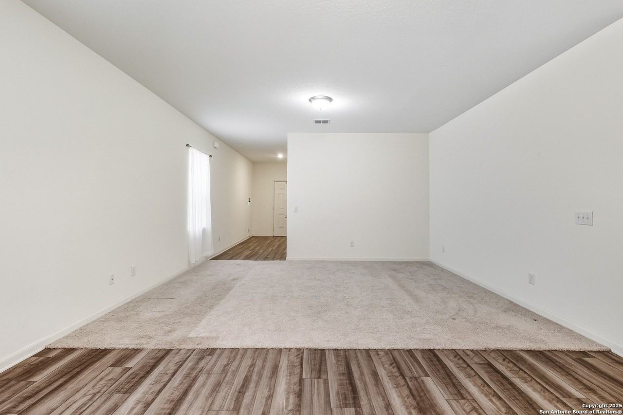 14439 Elkhorn Crest - Photo 4 of 24