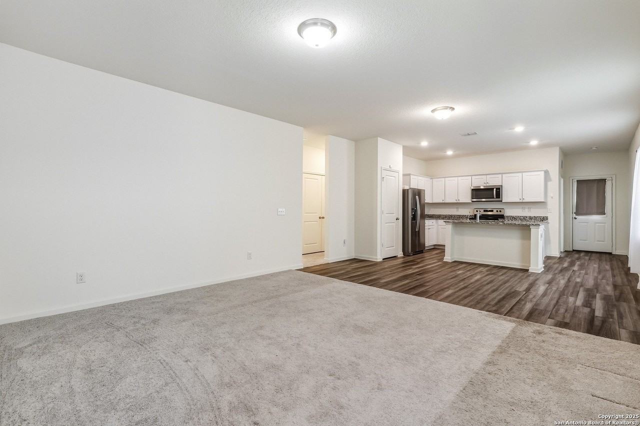 14439 Elkhorn Crest - Photo 6 of 24