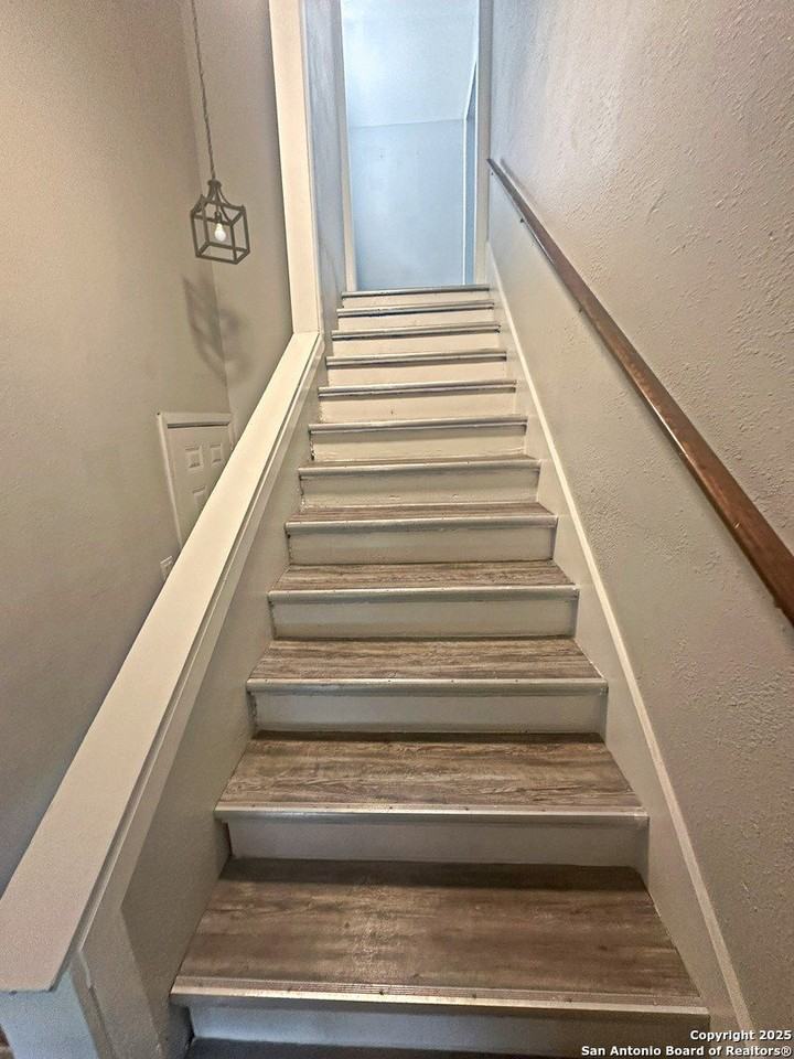 7550 Oak Chase #3 - Photo 4 of 14