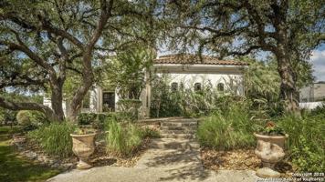 featured image of 7 E Park Mountain