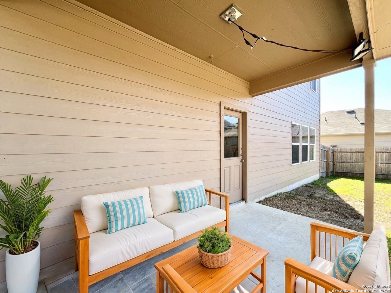 15167 Dione Bnd - Photo 6 of 47