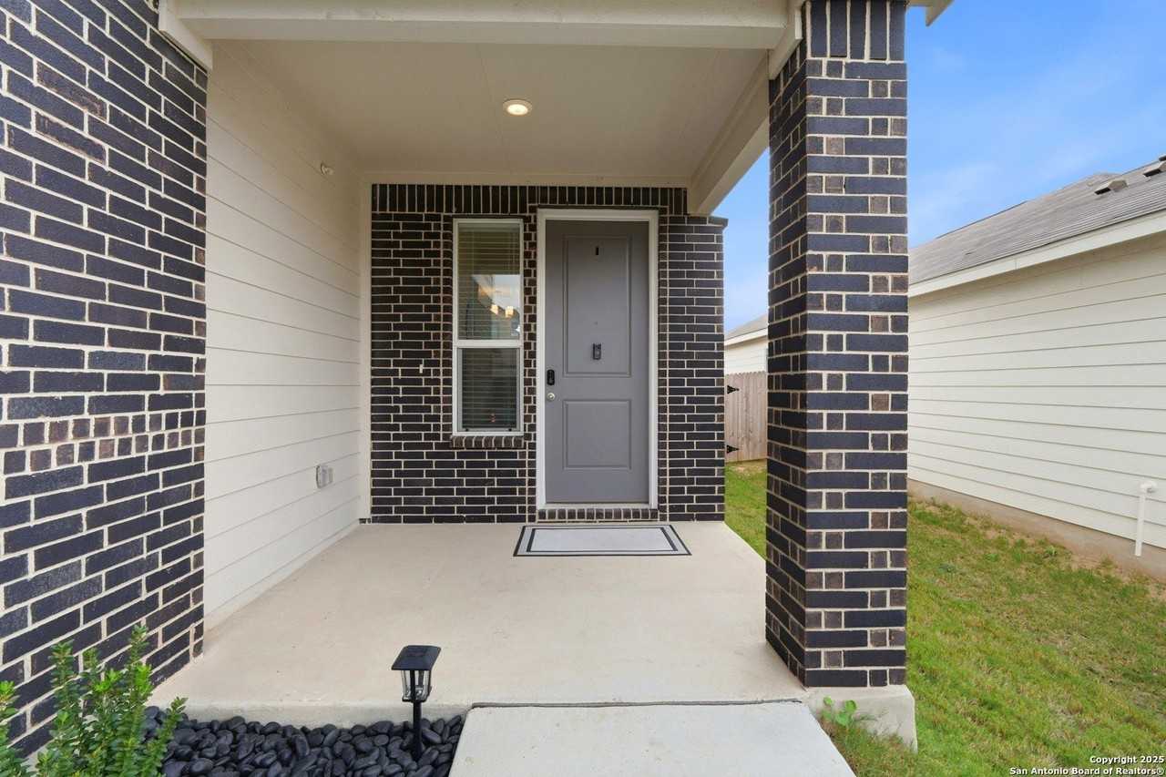 4742 Pico Pico St - Photo 5 of 30