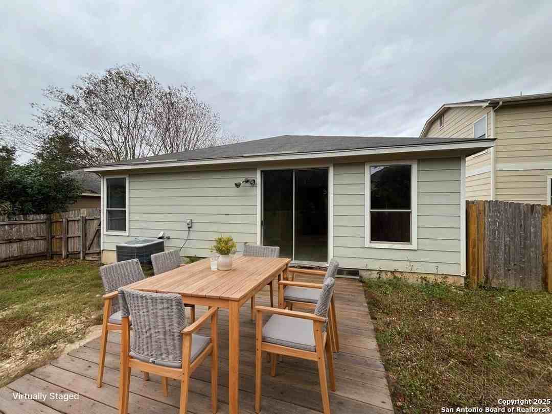 317 Sandy Shl - Photo 6 of 50