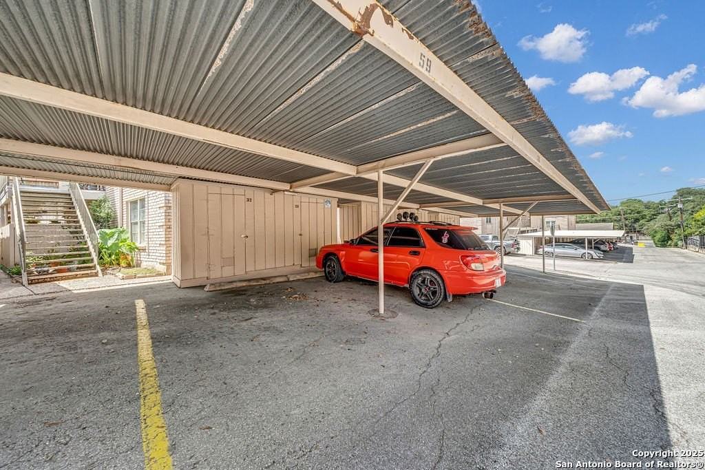 102 Ruelle Unit 200b #200B - Photo 4 of 23