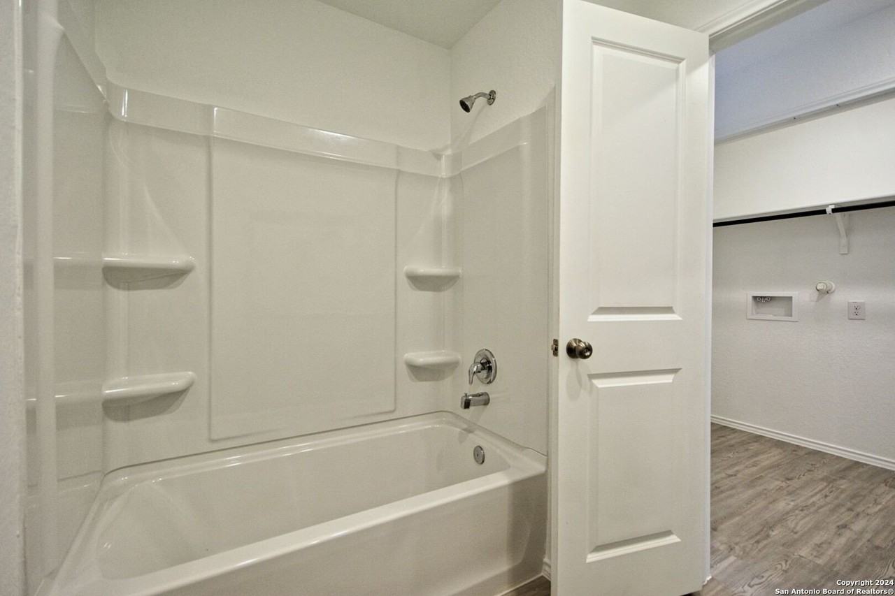 766 Tulsa Trl - Photo 7 of 36