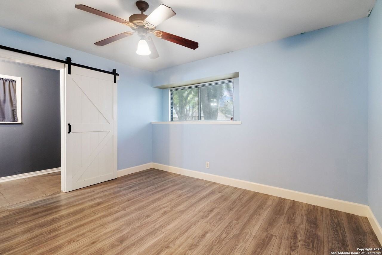 800 Brooks Ave - Photo 7 of 17