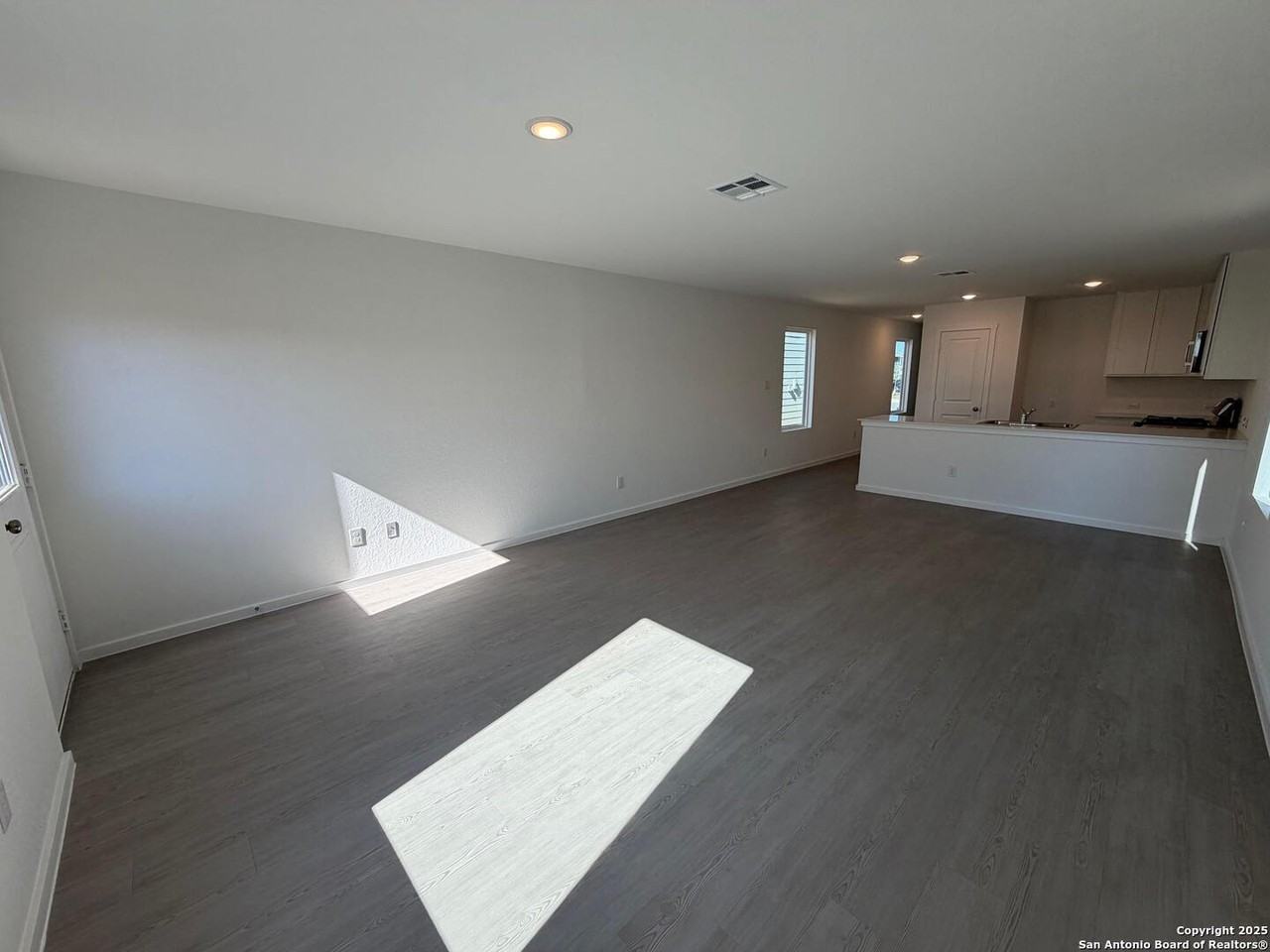 Bluebell Mdw - Photo 4 of 15