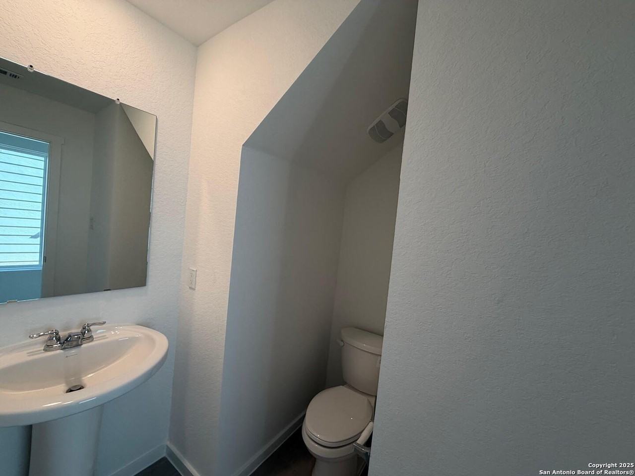 Bluebell Mdw - Photo 7 of 15