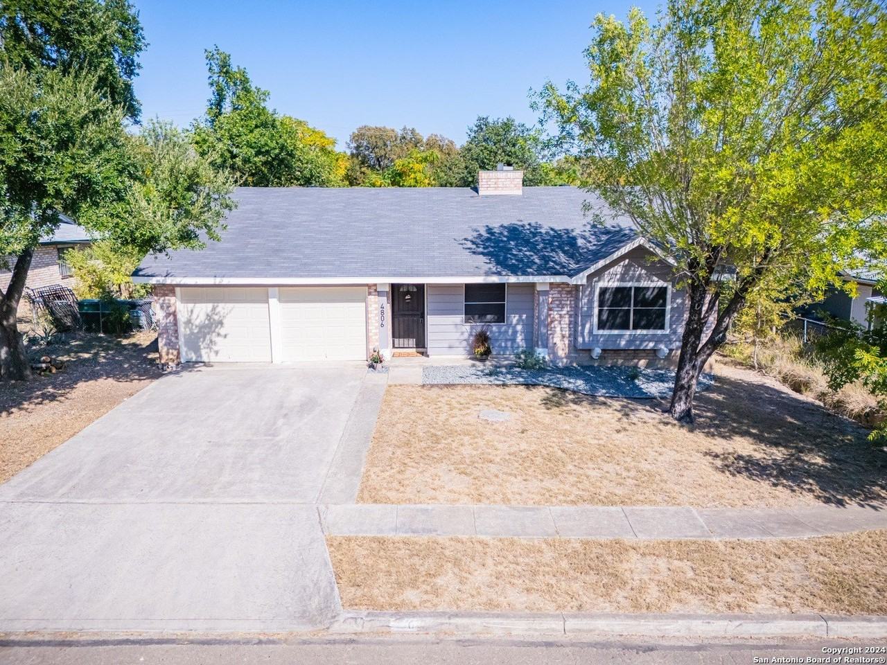 4806 Cedarbrook - Photo 2 of 48