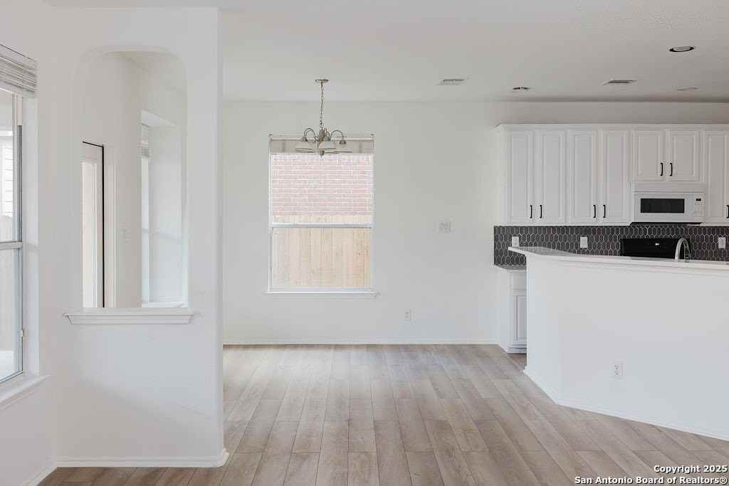 8347 Piney Wood Run - Photo 7 of 44