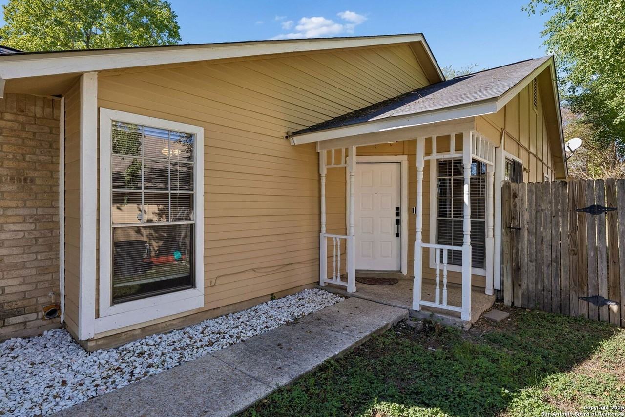 14423 Watermill - Photo 5 of 25