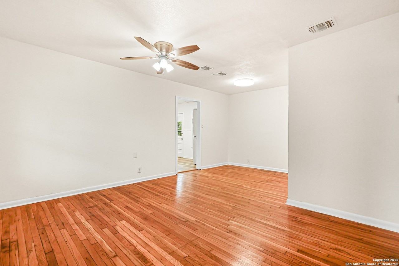 123 Colton Dr - Photo 6 of 15