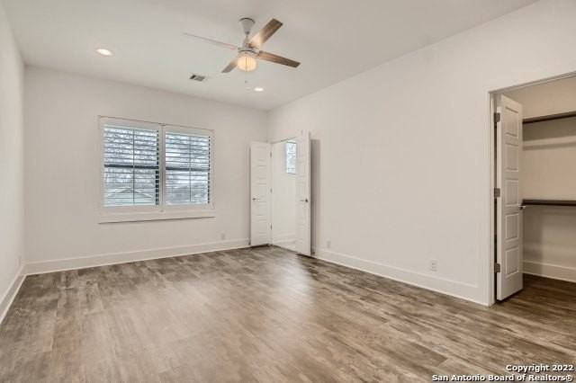 425 East Mistletoe Avenue #200 - Photo 6 of 11