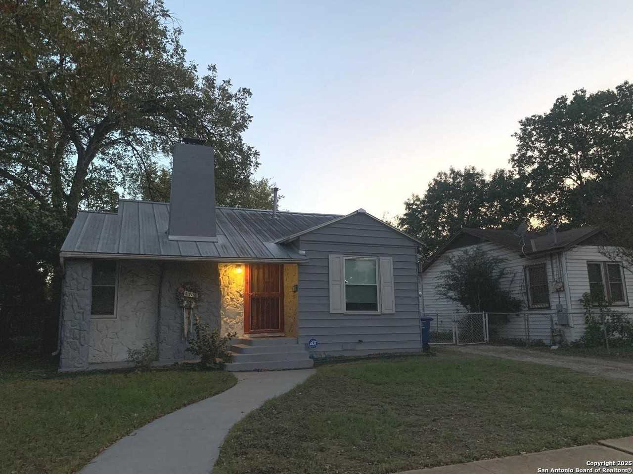 410 South Park Boulevard