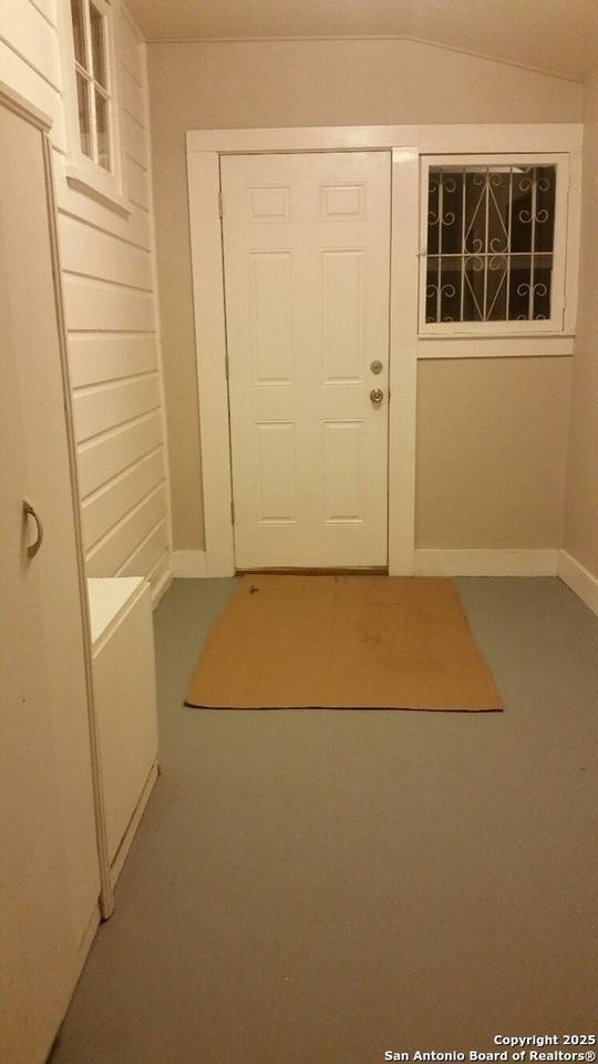 410 South Park Boulevard - Photo 2 of 38