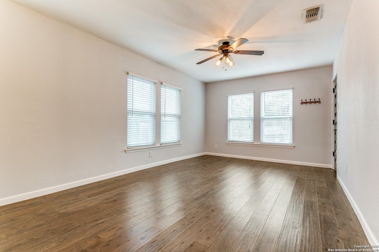 326 Simon - Photo 4 of 20