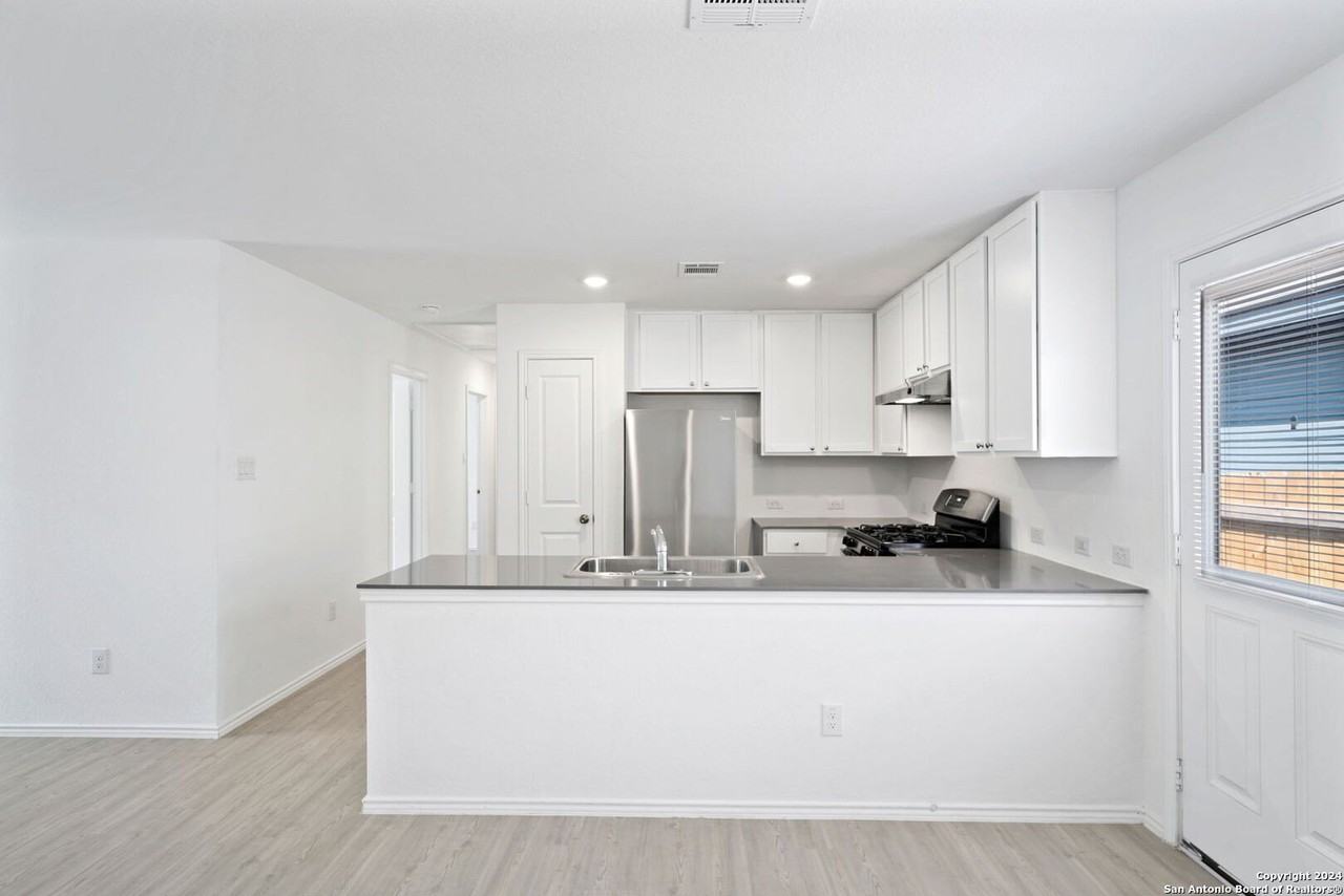 12942 Deep Eddy - Photo 7 of 23