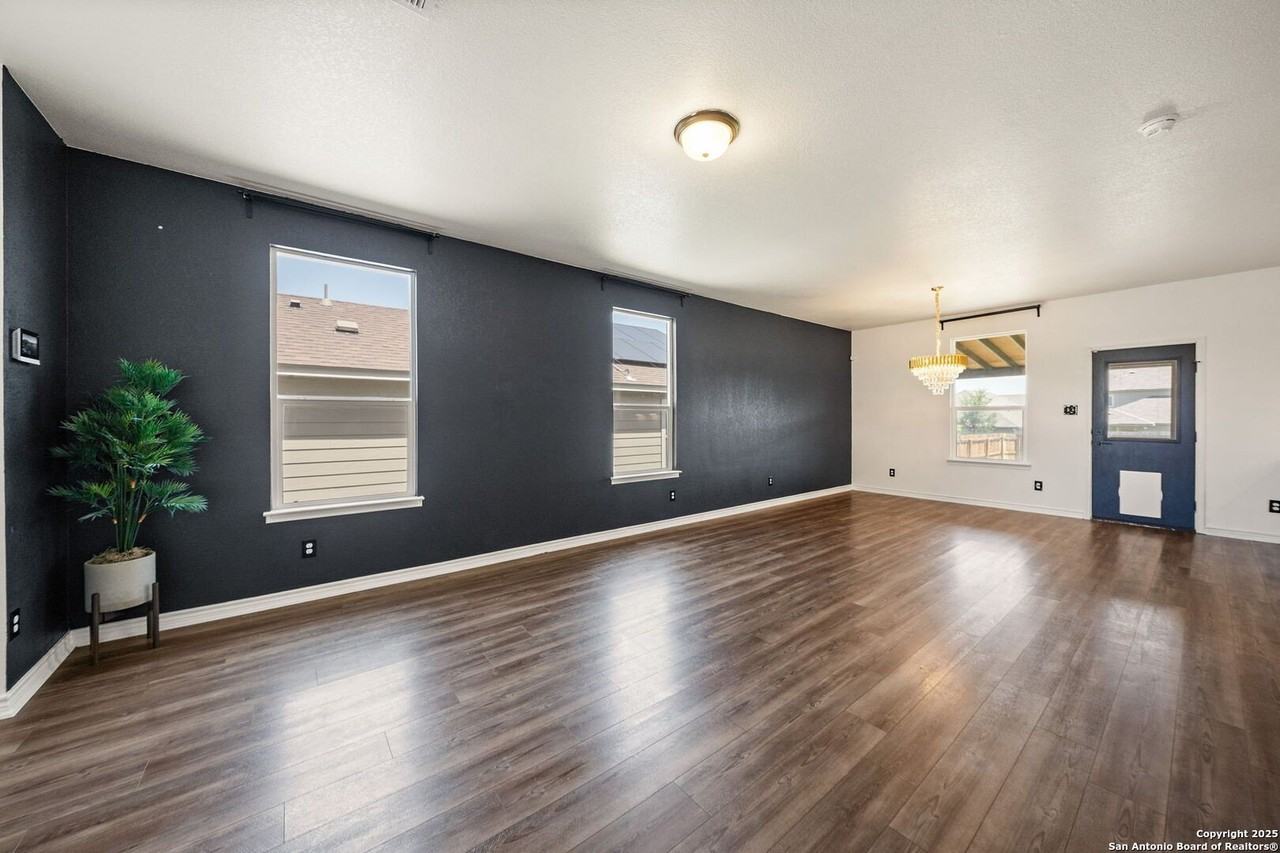 11726 Midnight Rain - Photo 6 of 33