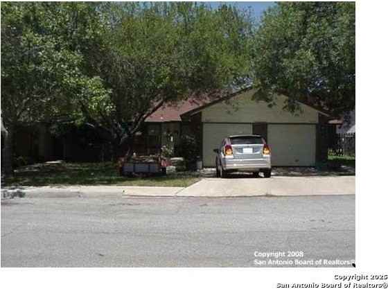 5027 Anacacho Street