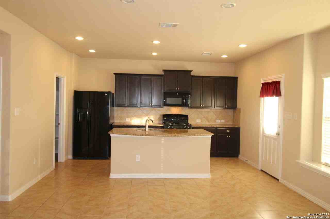 9118 Hogarten Park - Photo 5 of 26