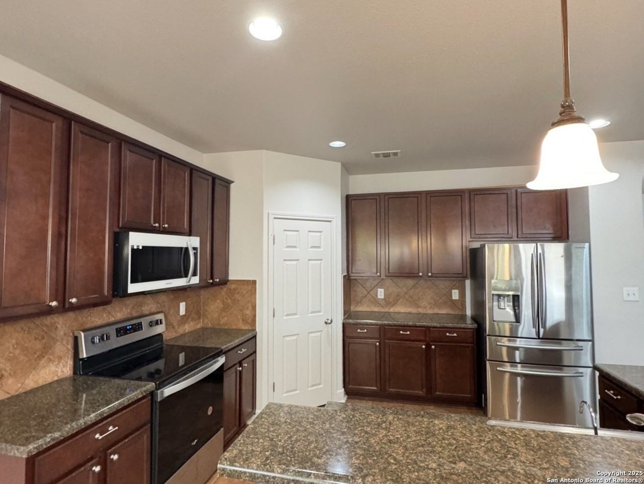 1011 Orchid Grove - Photo 7 of 8