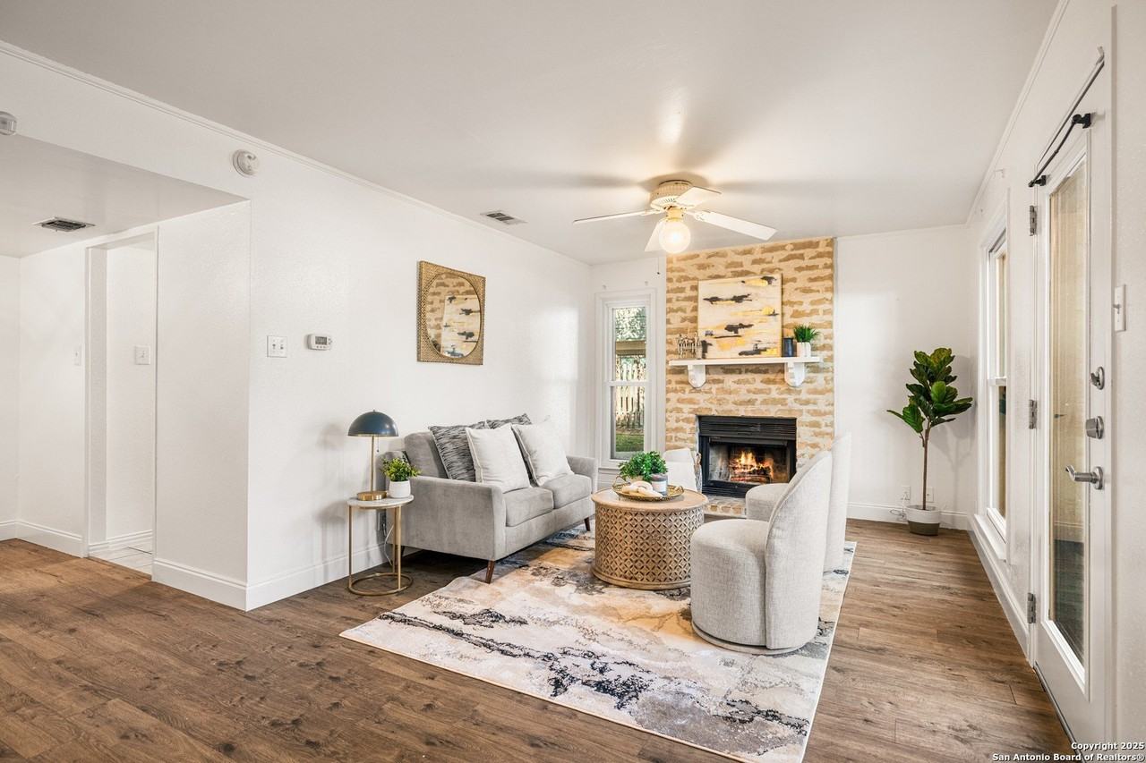 14122 Churchill Estates Blvd Apt 107 #107 - Photo 4 of 20