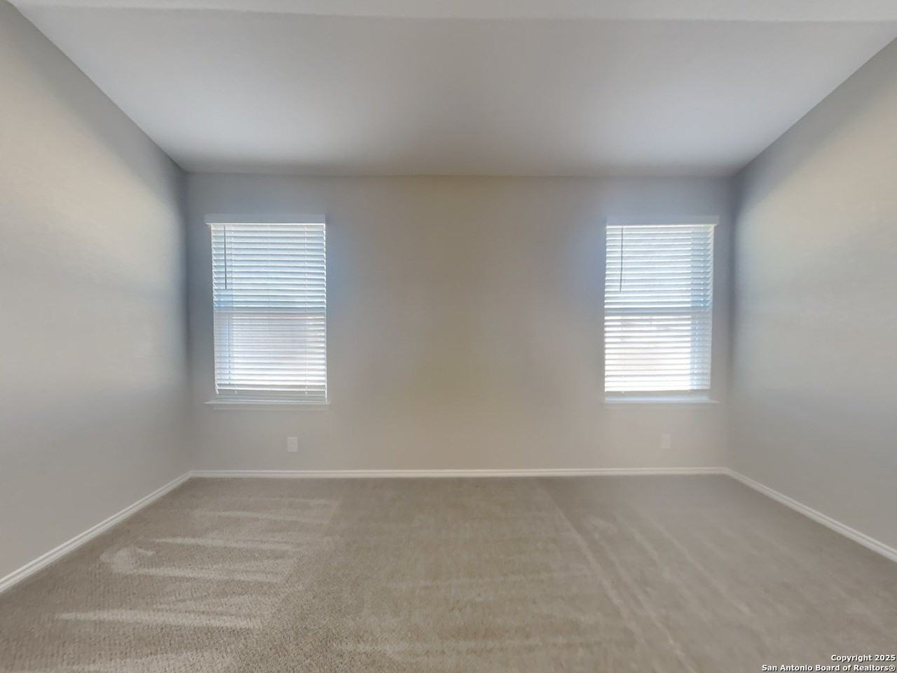 8119 Sleepy Brk - Photo 7 of 16