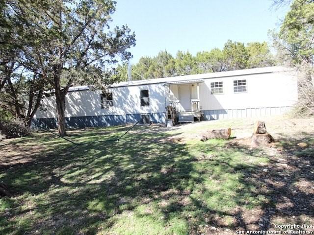 100 Hunter Road - Photo 2 of 39