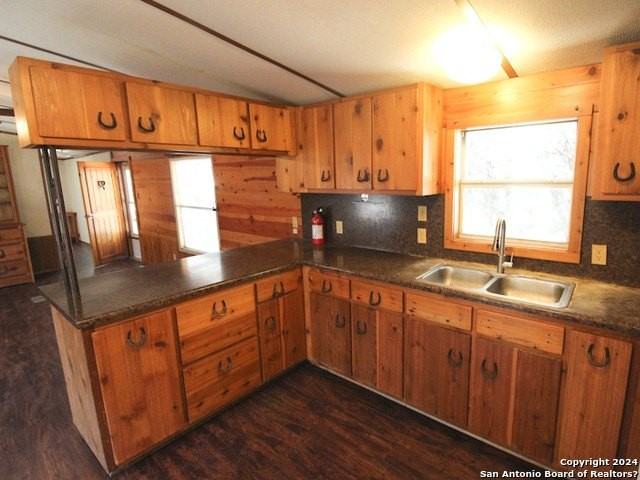 100 Hunter Road - Photo 6 of 39