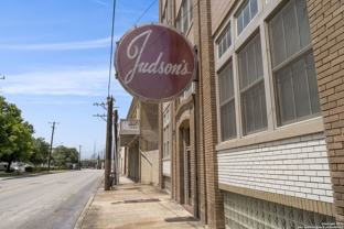 831 S Flores St Ste 2402 #2402 - Photo 1 of 1