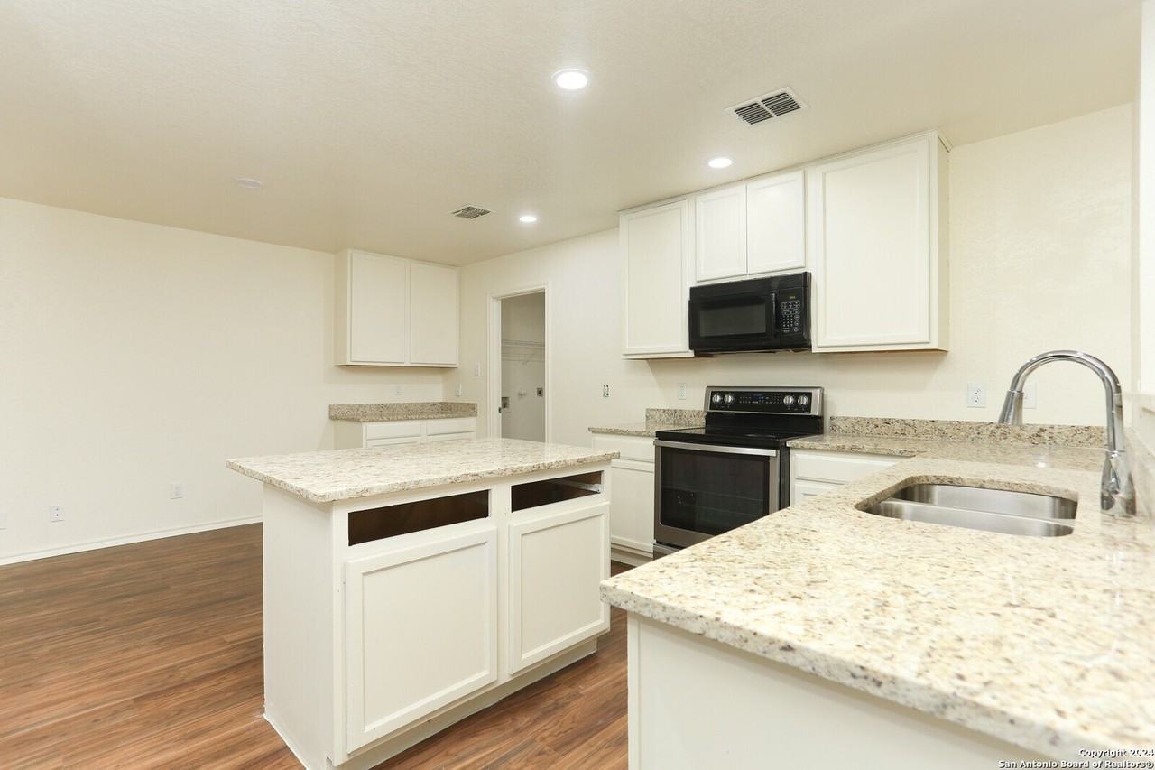 7922 Horse Holw - Photo 6 of 23