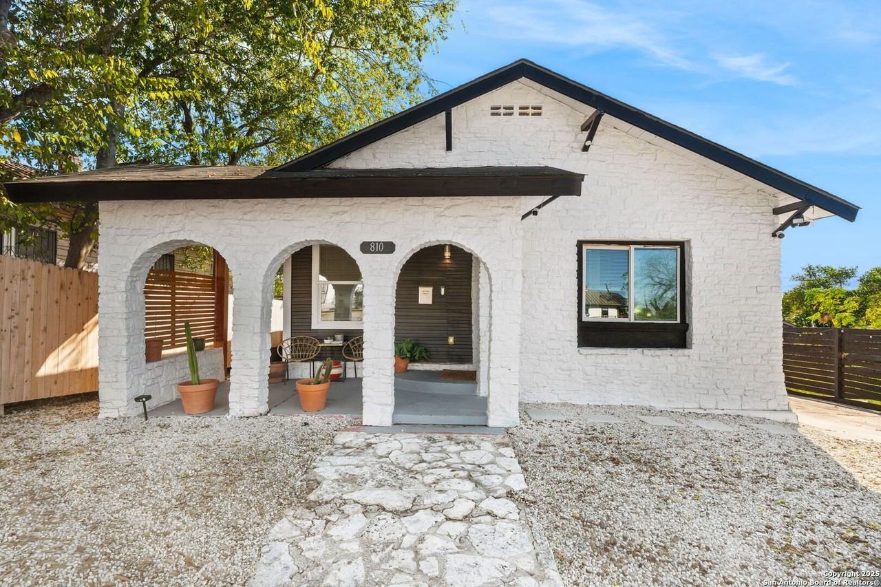 810 Dakota Street - Photo 3 of 31