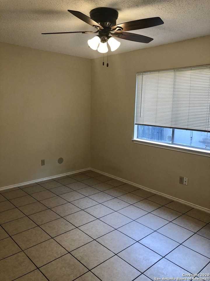 10130 Pebblestone - Photo 6 of 8