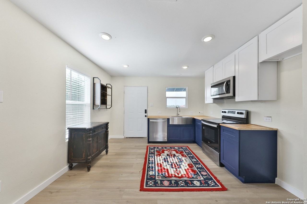 315 W Norwood Ct Unit 1 #1 - Photo 6 of 28