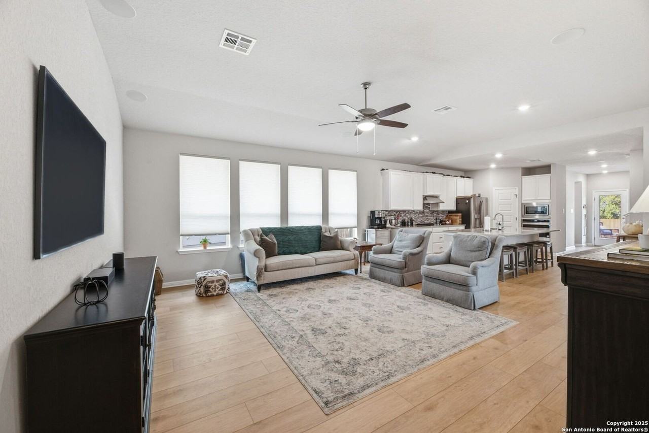 San Antonio - Photo 5 of 25