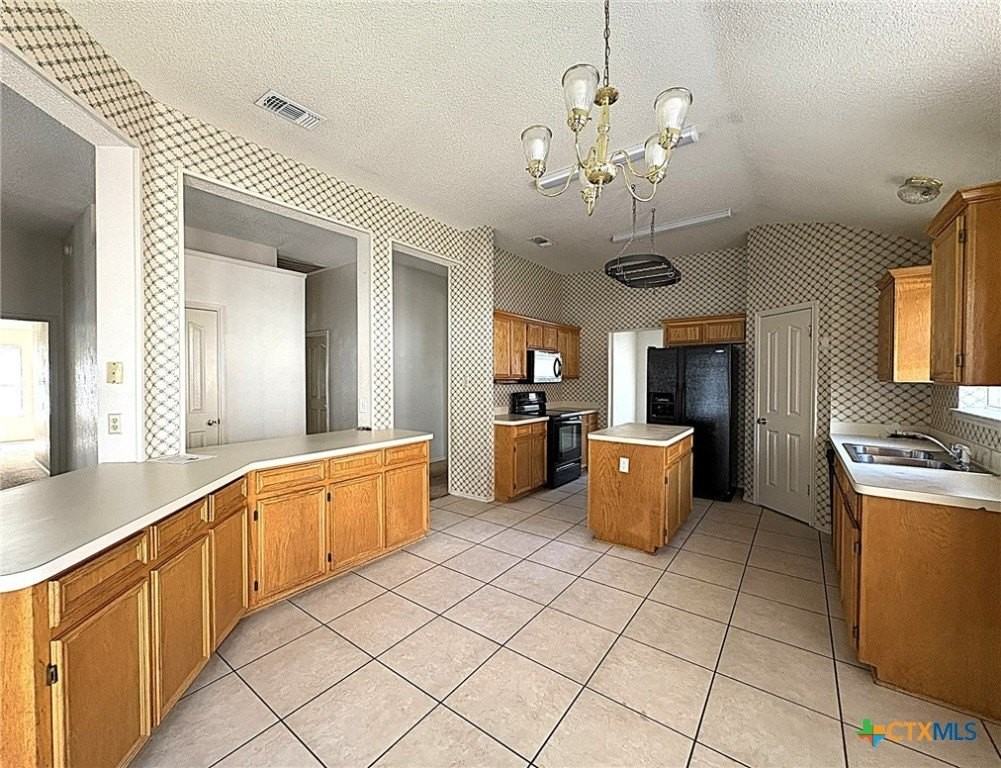 607 Ottawa Dr - Photo 4 of 24